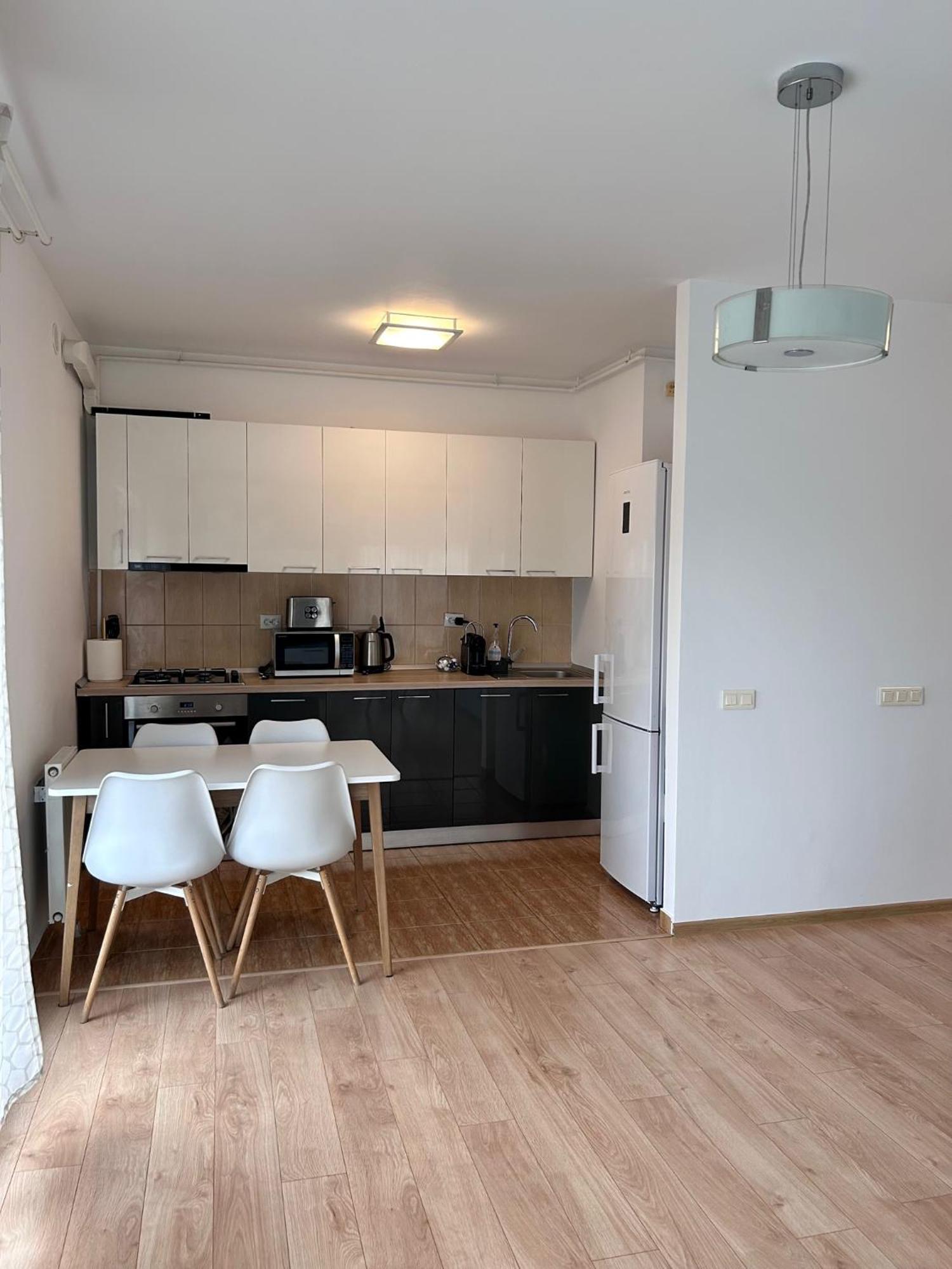 Sunrise Apartment Bukarest Exterior foto